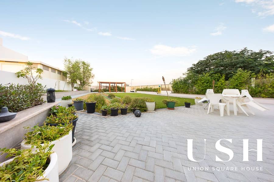 Single Row 4-Bedroom Townhouse for Rent | 7,297 sq. ft Large Plot - Image 41