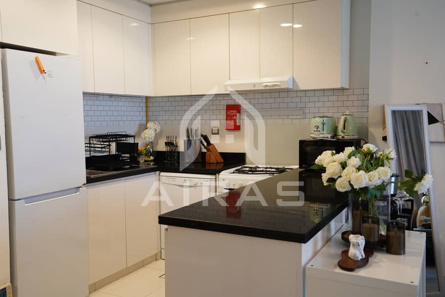 FULLY FURNISHED 1 BEDROOM - Image 9
