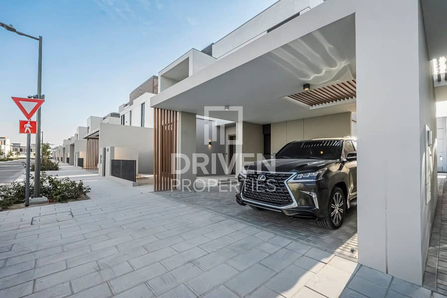 Single Row | Keys in Hand | Motivated Seller