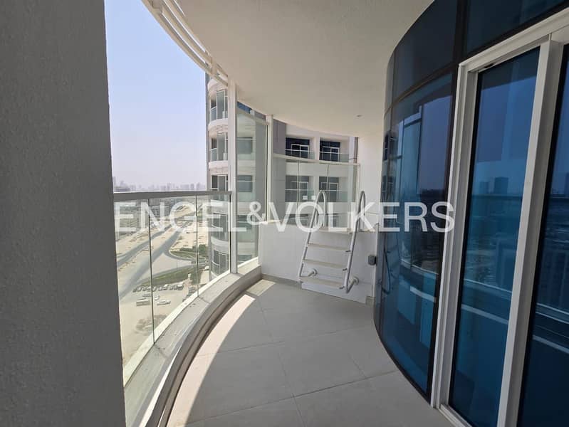 Vacant | Brand New | Fully Furnished - Image 12