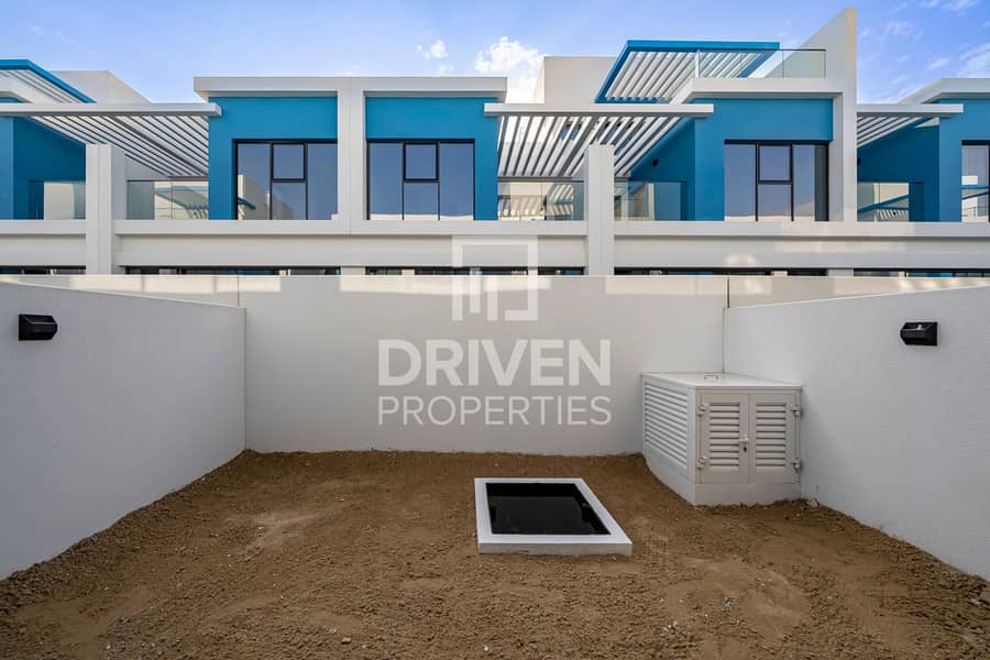 Vacant | Inner Community View | Brand New | Vastu - Image 28