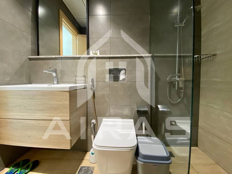 Charming Furnished Studio in JVC - Image 10