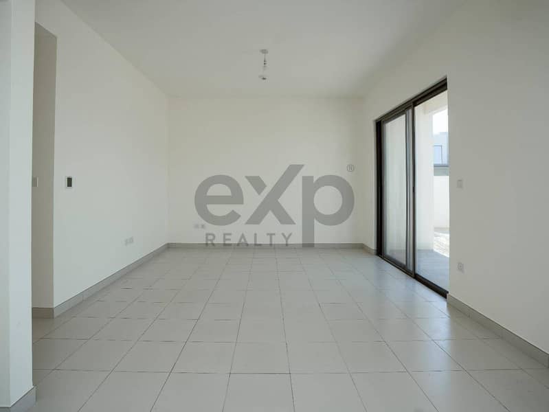 VACANT | SINGLE ROW | BRAND NEW | BALCONY | CORNER