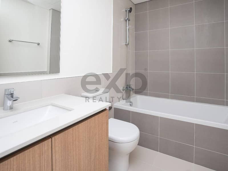 VACANT | SINGLE ROW | BRAND NEW | BALCONY | CORNER - Image 15