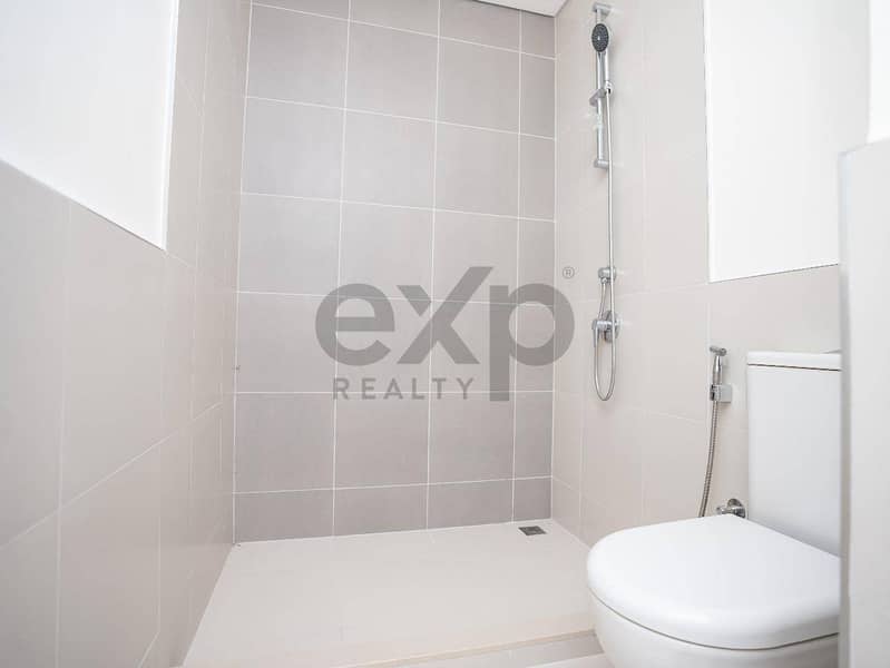 VACANT | SINGLE ROW | BRAND NEW | BALCONY | CORNER - Image 24