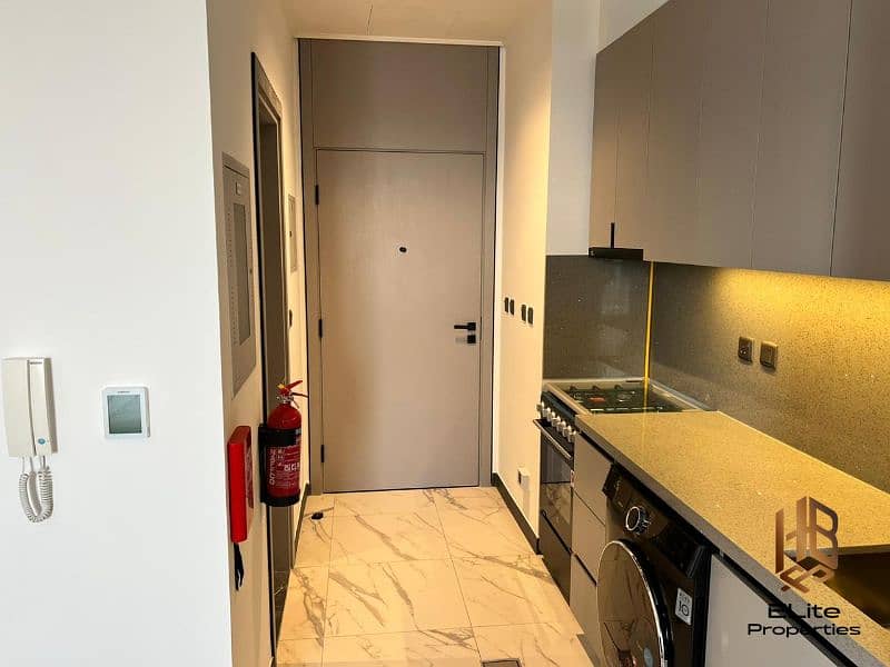 MODERN STUDIO I GREAT AMENITIES I PRIME INVESTMENT