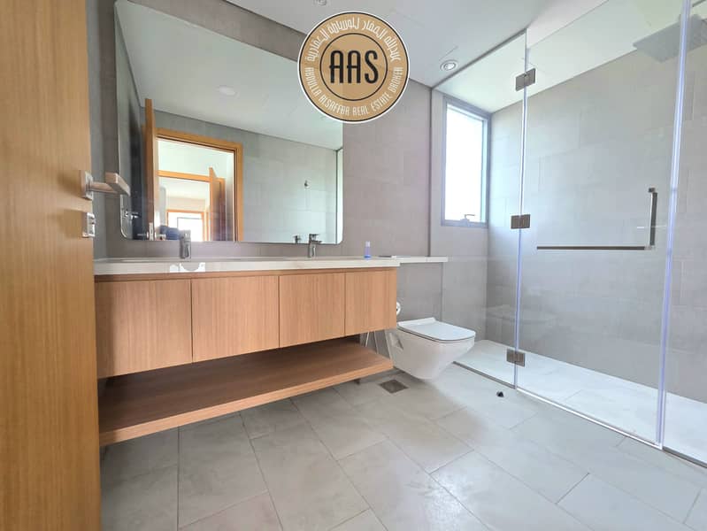 Well-Located 4BR + Maid Villa Near All Amenities – Best Price AED 210,500 - Image 11