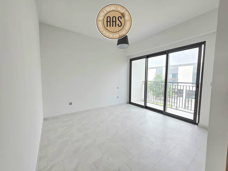 Well-Located 4BR + Maid Villa Near All Amenities – Best Price AED 210,500 - Image 12