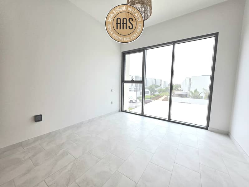 Well-Located 4BR + Maid Villa Near All Amenities – Best Price AED 210,500 - Image 17