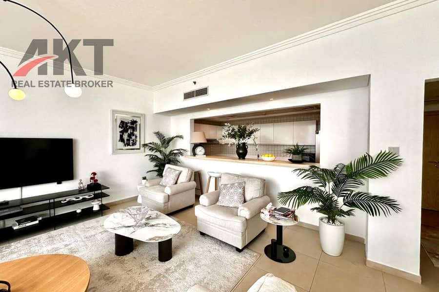 Exclusive Private Beach Living | Corner | Vacant - Image 9