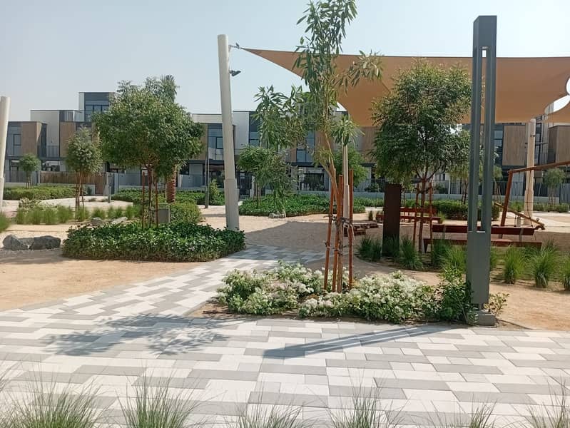 Lagoon/Park View | Vacant | Real Advert