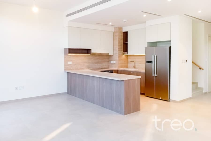 Lagoon/Park View | Vacant | Real Advert