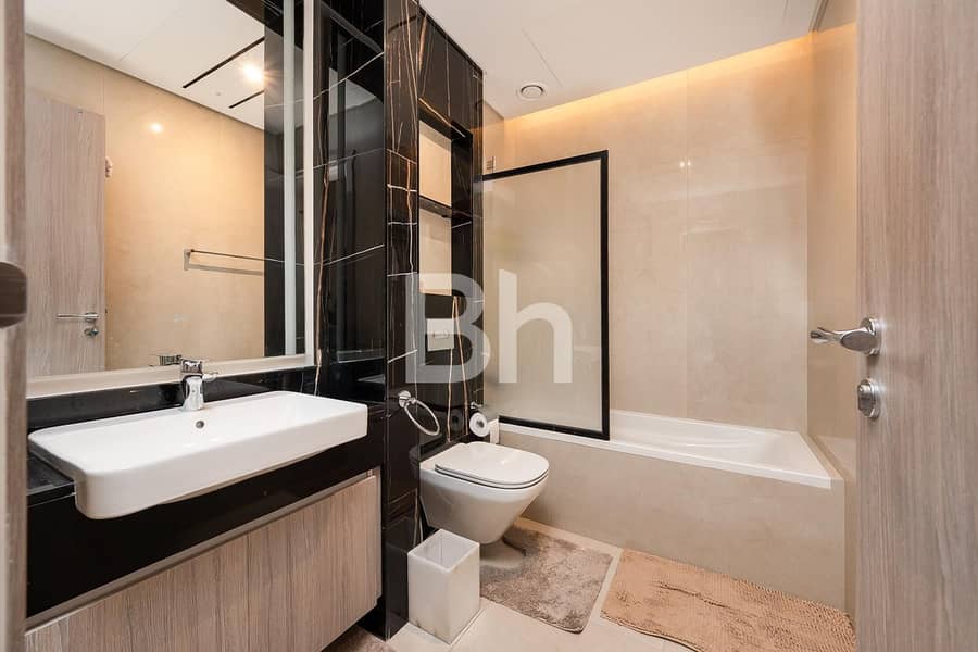 Negotiable | Vacant on Transfer | Luxury Tower - Image 9