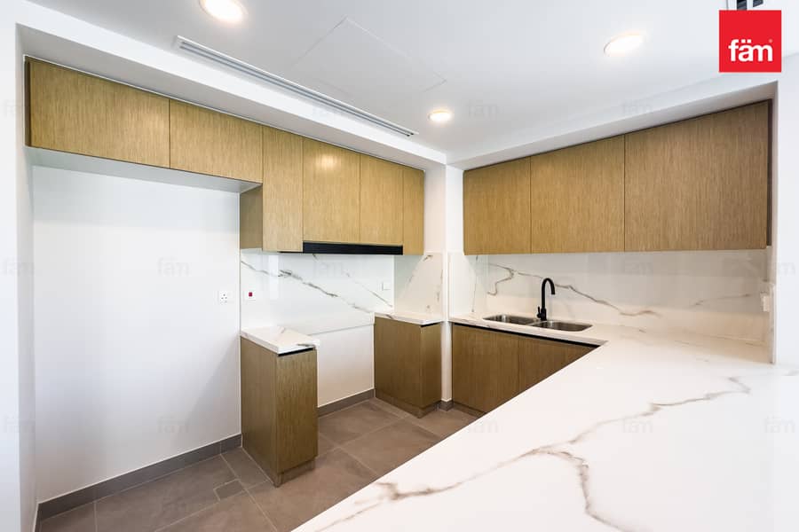 Single Row | Corner | Green Belt |Vacant - Image 17