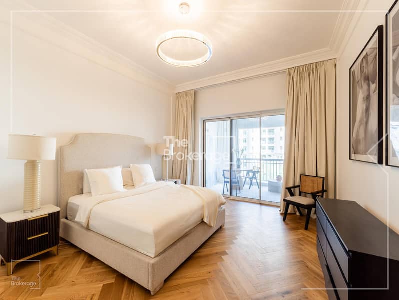 Park facing | Vacant for Move in | Upgraded - Image 17