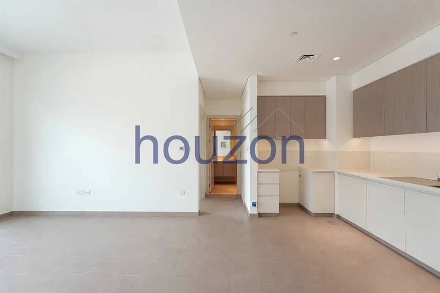 Modern 1BR | Pool View | Chiller Free | Vacant - Image 6