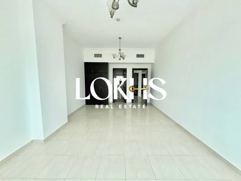 CHILLER FREE | 6 CHEQUES | NO BALCONY