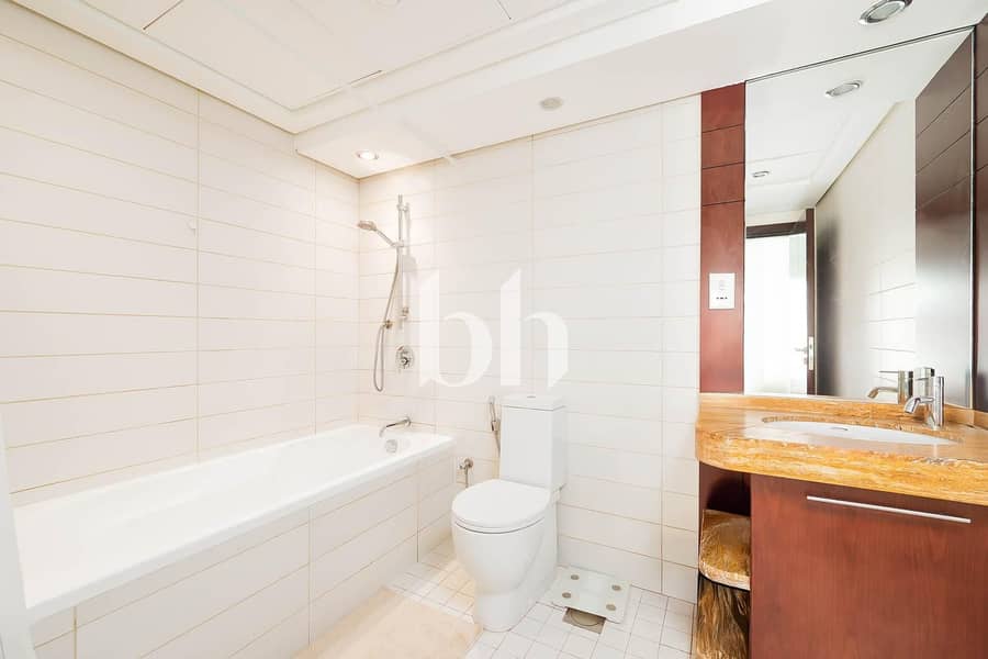 High Floor|Investors Deal|Canal and Downtown View - Image 10