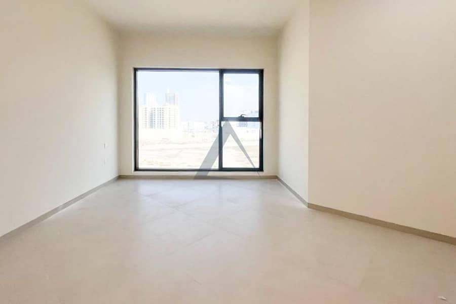 Spacious 3BR + Store | Big Balcony | Ready to Move | Arjan