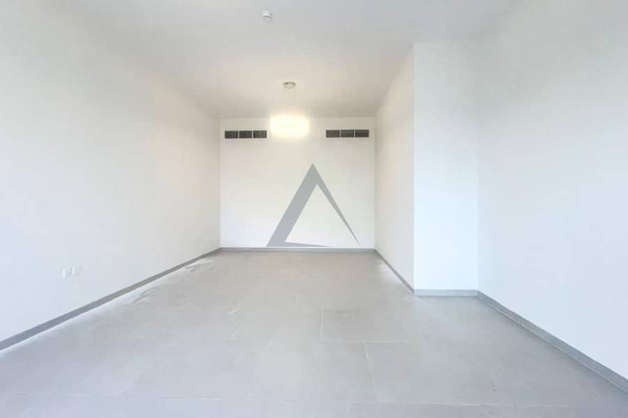 Spacious 3BR + Store | Big Balcony | Ready to Move | Arjan - Image 12