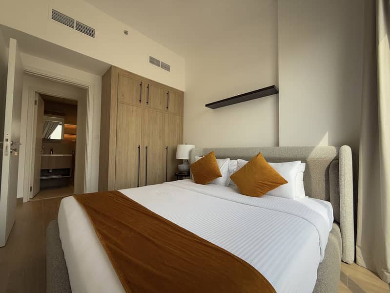 1 BR in Liva -Town Square