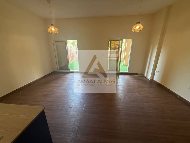 Lucrative | Prime Location | Ready to Move in