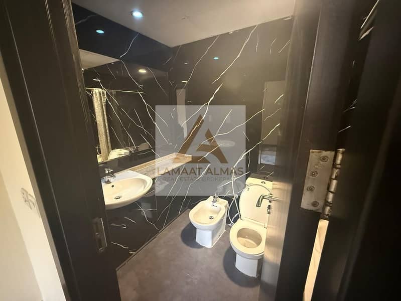 Lucrative | Prime Location | Ready to Move in - Image 19