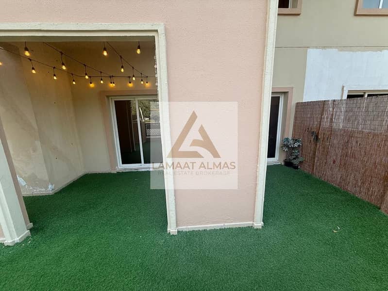 Lucrative | Prime Location | Ready to Move in - Image 25