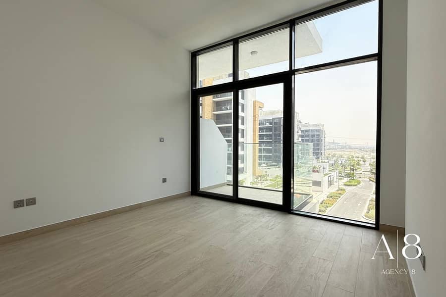 1 of 1 | Huge Layout | Boulevard View - Image 6