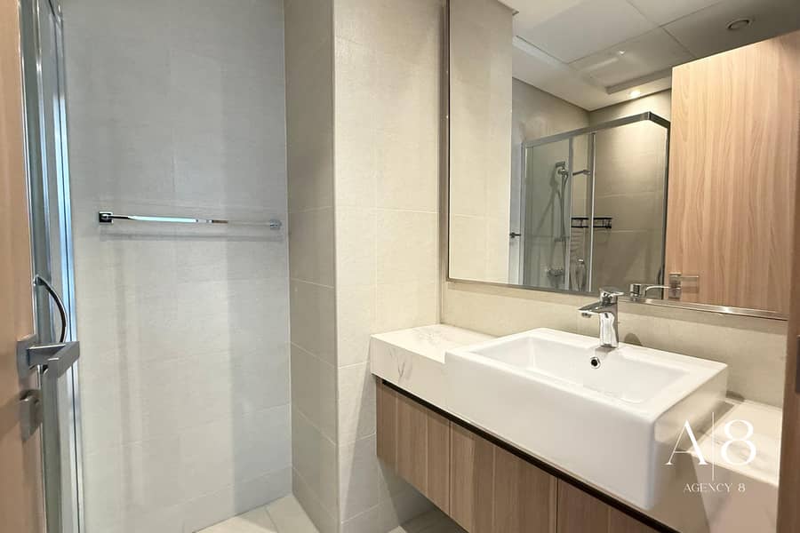 1 of 1 | Huge Layout | Boulevard View - Image 9