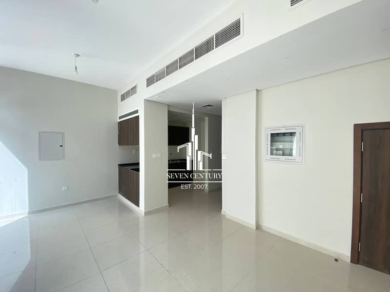 Prime Location | Community View | High End Quality - Image 6