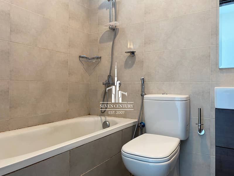 Prime Location | Community View | High End Quality - Image 22