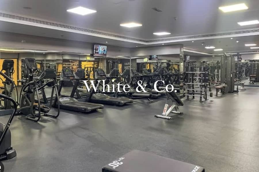 Partial Lake View | Tenanted | Investment Studio. - Image 9