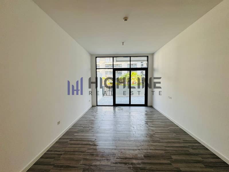 Modern 1Bedroom | Pool Facing | Prime Floor