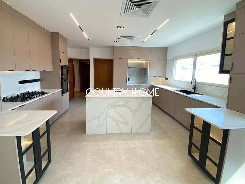 Fully Renovated Luxury Villa | Private Garden