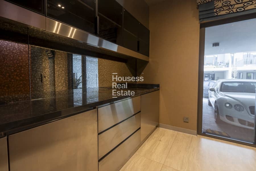 Extended Upgraded | Fully Custom | Spacious - Image 7