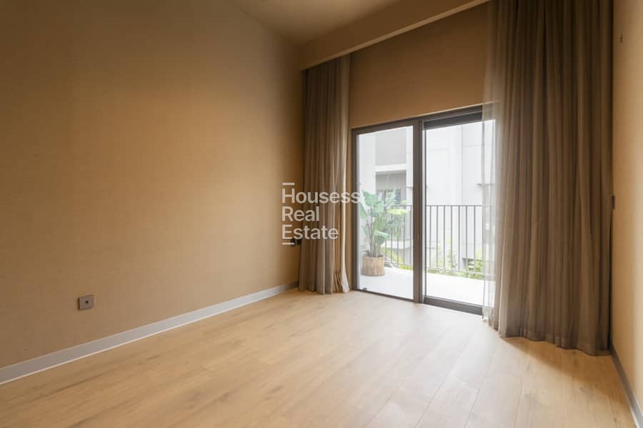 Extended Upgraded | Fully Custom | Spacious - Image 12