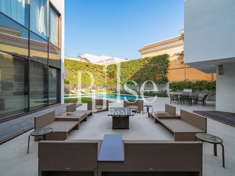 Luxury 5-Bedroom Villa with Private Pool