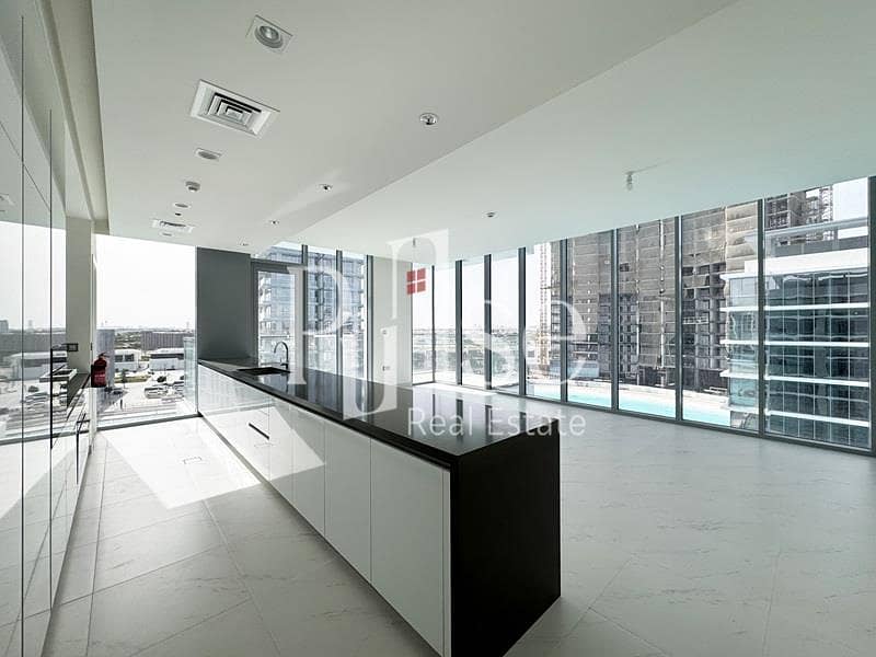 Spacious 3BR Corner Unit | Lagoon View | Vacant