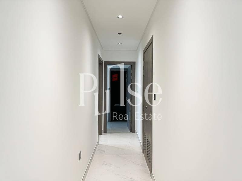 Spacious 3BR Corner Unit | Lagoon View | Vacant - Image 7