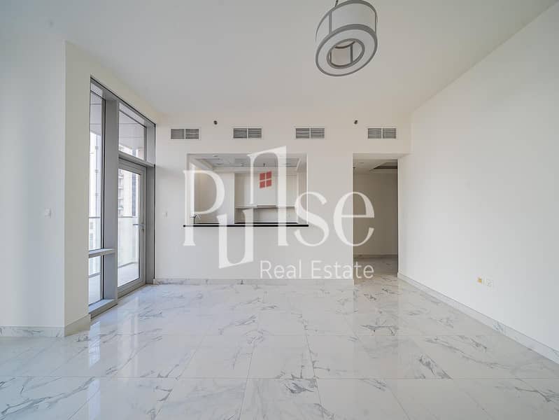 Elegant 2BR with Stunning Canal and Sea Views