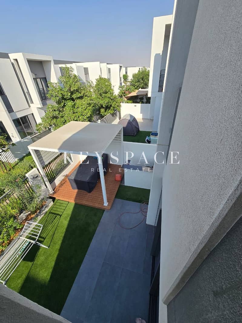 ELEGANT 4BR + MAIDS ROOM l LANDSCAPE GARDEN l UNFURNISHED - Image 7