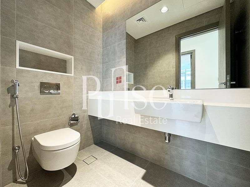 Spacious 3BR Corner Unit | Lagoon View | Vacant - Image 21