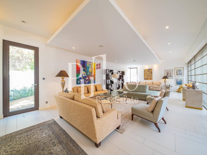 Luxury 5-Bedroom Villa with Private Pool