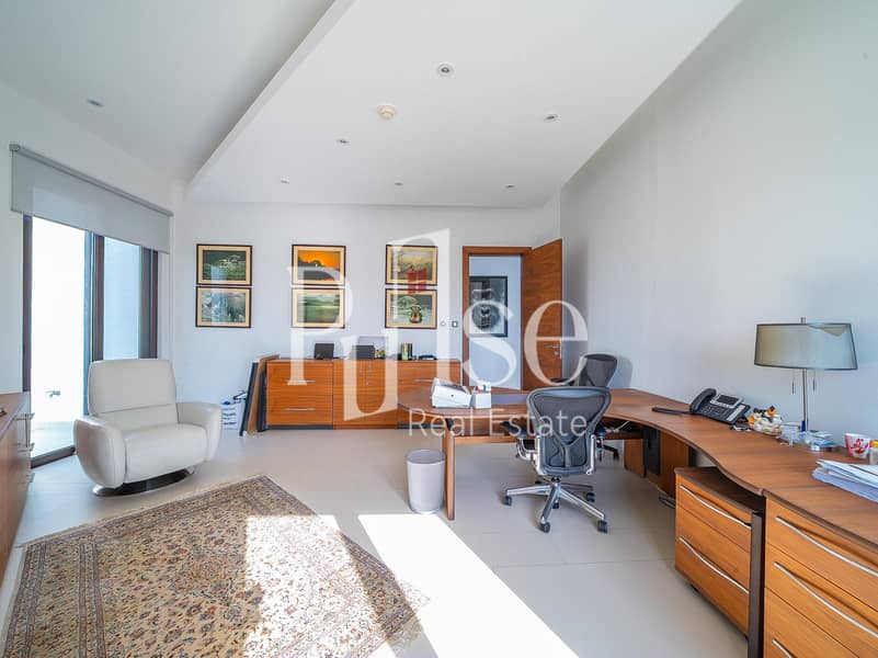 Luxury 5-Bedroom Villa with Private Pool - Image 15