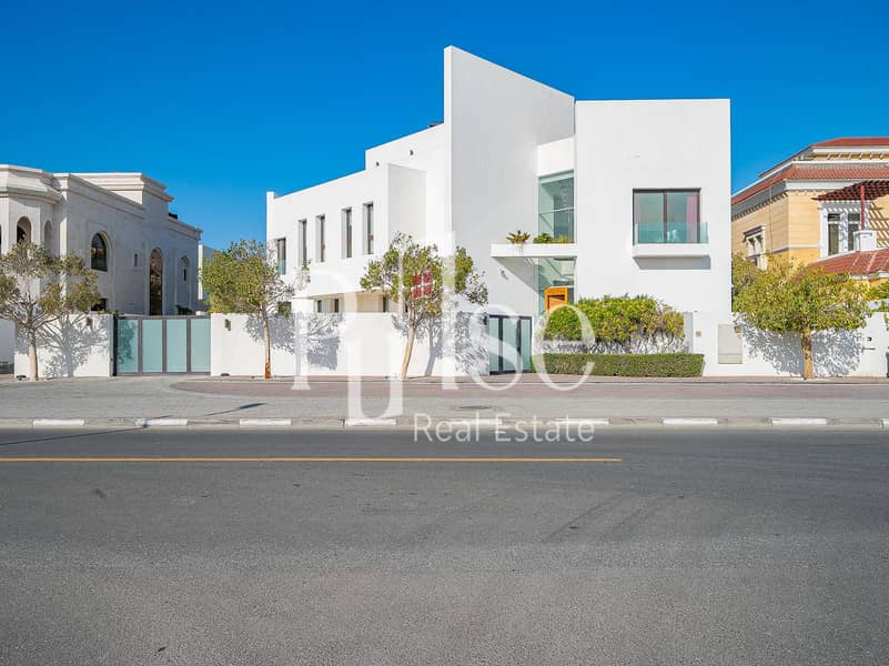 Luxury 5-Bedroom Villa with Private Pool - Image 37