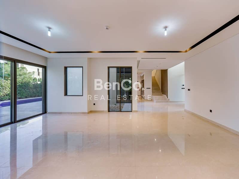 Private Pool | 4 Bed + Study | Single Row