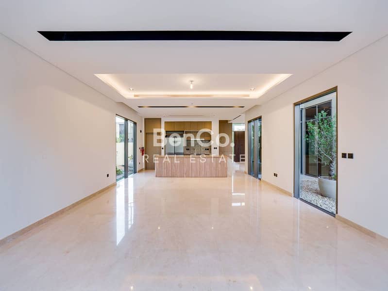 Private Pool | 4 Bed + Study | Single Row - Image 9