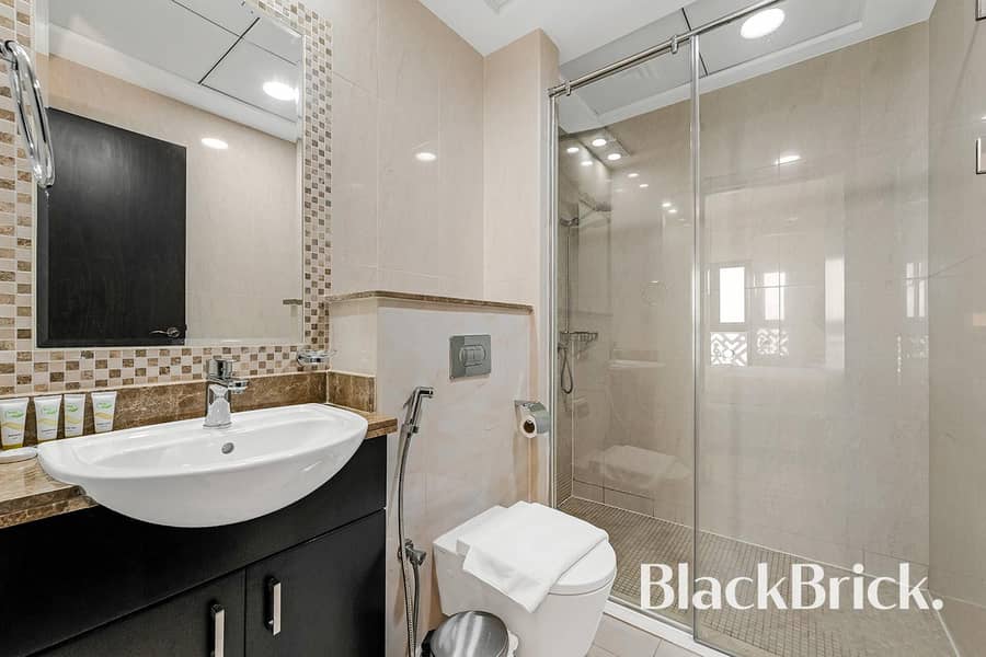 Price Reduced | Ready To Move In | Sea View - Image 13