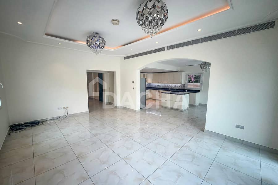 Large Plot | Private Pool | Garden Room | 1-4 Chqs